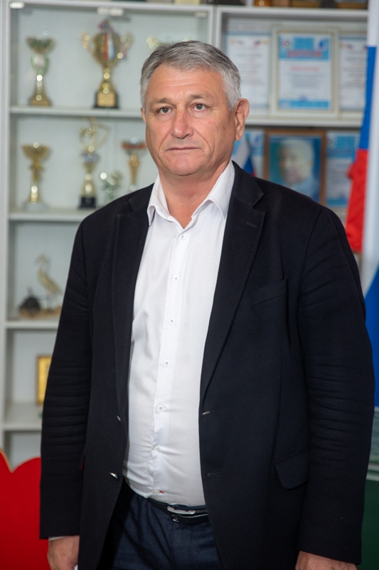 Абдуллаев Абдулла Магомедович Абдуллаев Абдулла Магомедович .